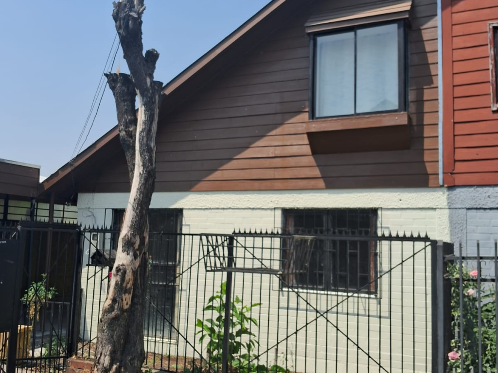 Casa de 2 pisos, 3 dormitorios – foto 1