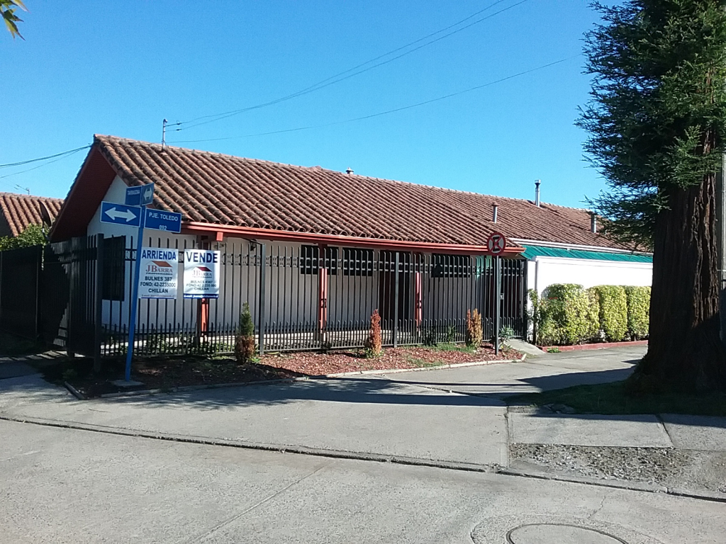 Casa sólida de un piso, 3 dormitorios – foto 1